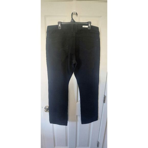 G by Guess - Picture 2 of 4